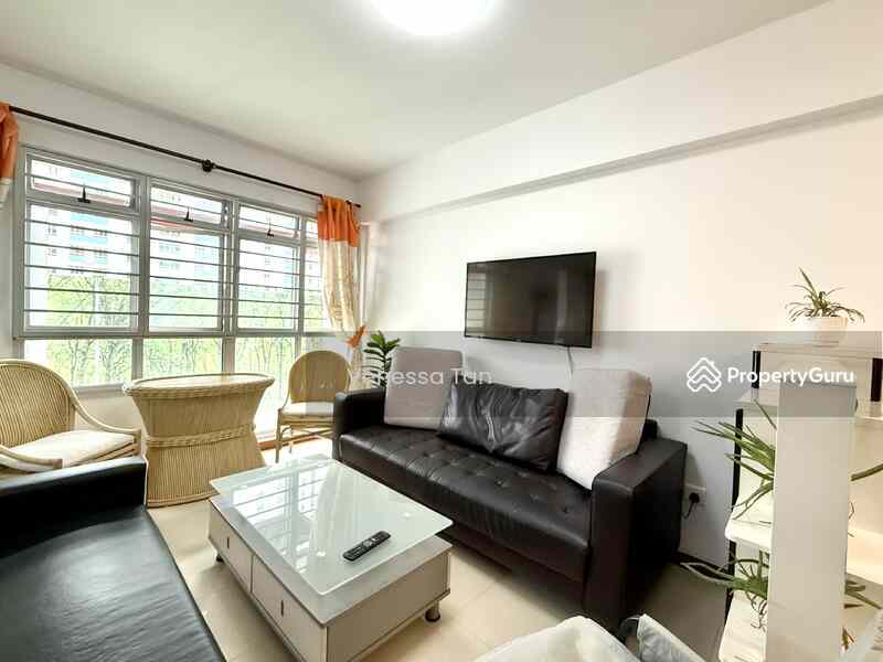 Prop-GPT: HDB Flat: D28 Seletar 408A Fernvale Road
