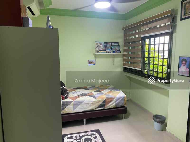 Prop-GPT: HDB Flat: D22 Boon Lay 688 Jurong West Central 1