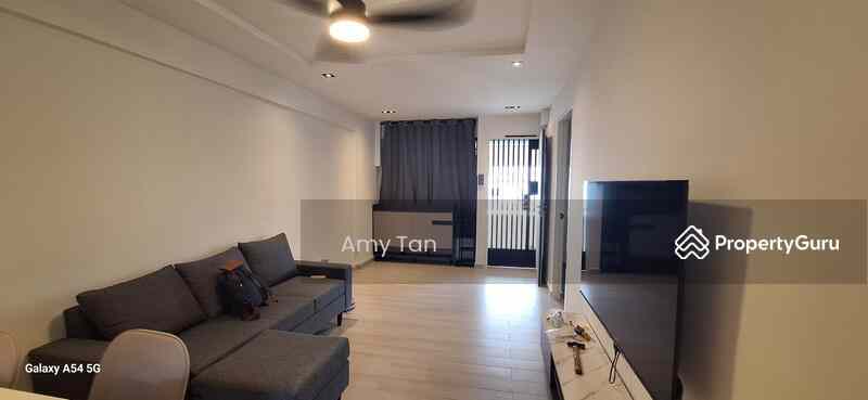 Prop-GPT: HDB Flat: D27 Yishun 123 Yishun Street 11