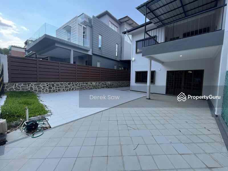Prop-GPT: Terrace: D23 Hillview Jalan Remaja