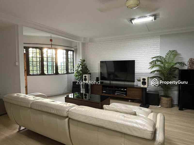 Prop-GPT: HDB Flat: D22 Boon Lay 623 Jurong West Street 61
