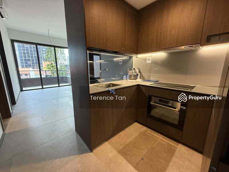 Prop-GPT: Condominium: D07  Midtown Modern