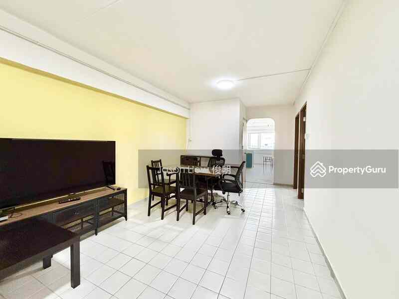 Prop-GPT: HDB Flat: D27 Yishun 128 Yishun Street 11
