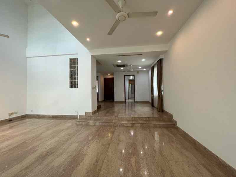 Duchess Crest: D10  Condominium | Prop-GPT the AI-Powered Property Guru