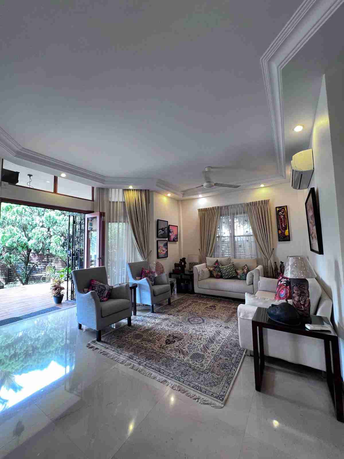 Prop-GPT: Corner Terrace: D19: North East Serangoon Garden 