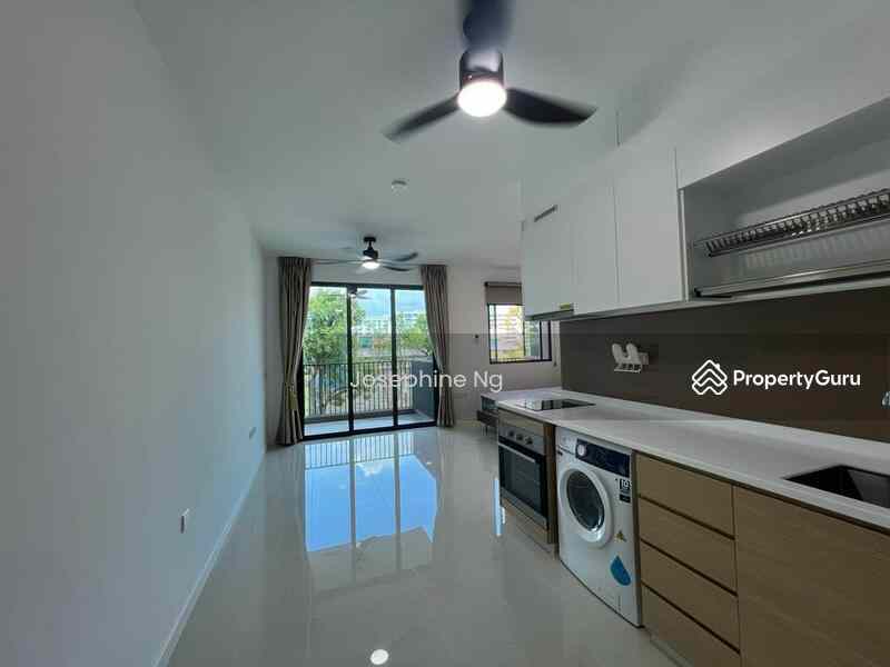 Prop-GPT: Condominium: D18  Treasure at Tampines