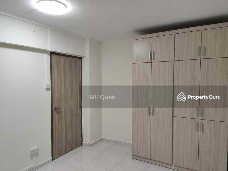 Prop-GPT: HDB Flat: D27 Yishun 147 Yishun Street 11