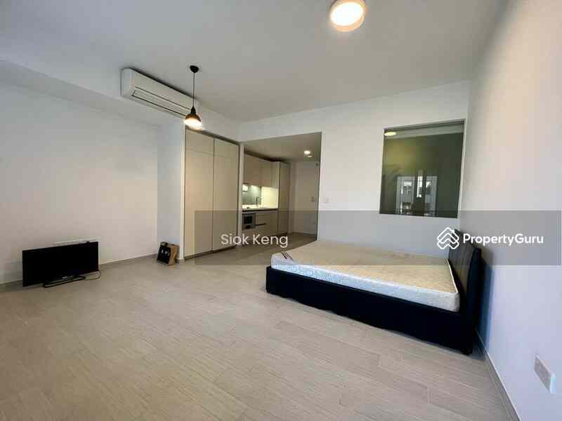 Prop-GPT: Condominium: D01 Cecil V on Shenton