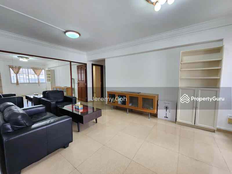 Prop-GPT: HDB Flat: D25  363 Woodlands Avenue 5
