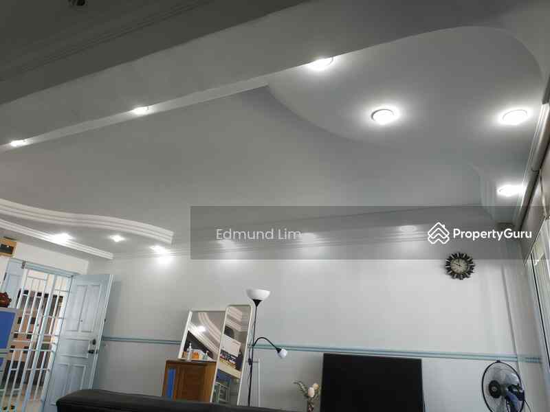 Prop-GPT: HDB Flat: D25  655 Woodlands Ring Road