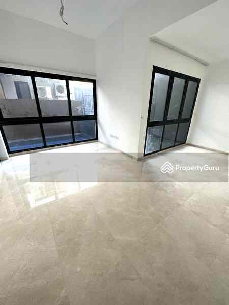 Prop-GPT: Corner Terrace: D23  Cashew Green