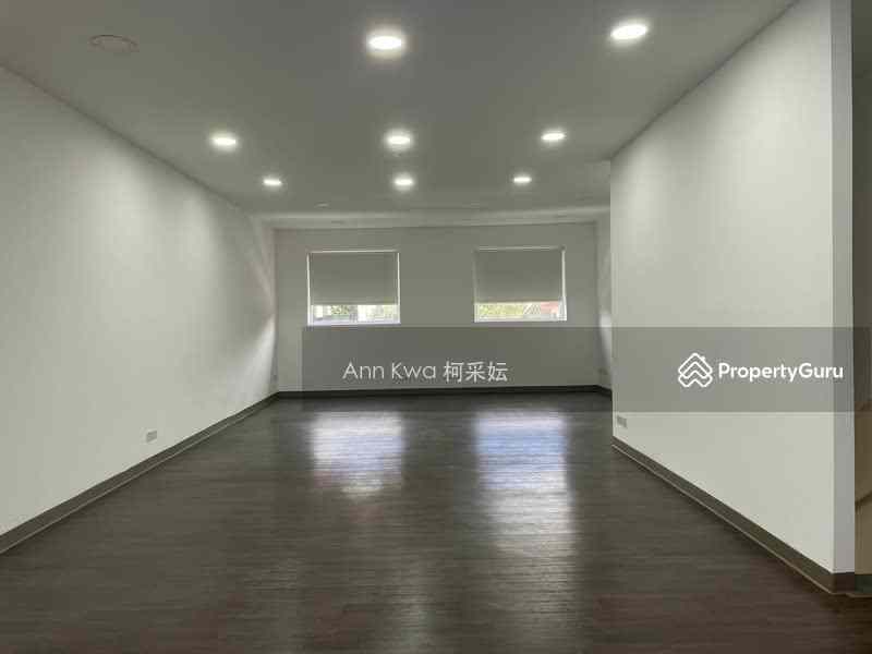 Prop-GPT: Shophouse: D19 Serangoon 2nd level Serangoon Garden Shophouse for rent!