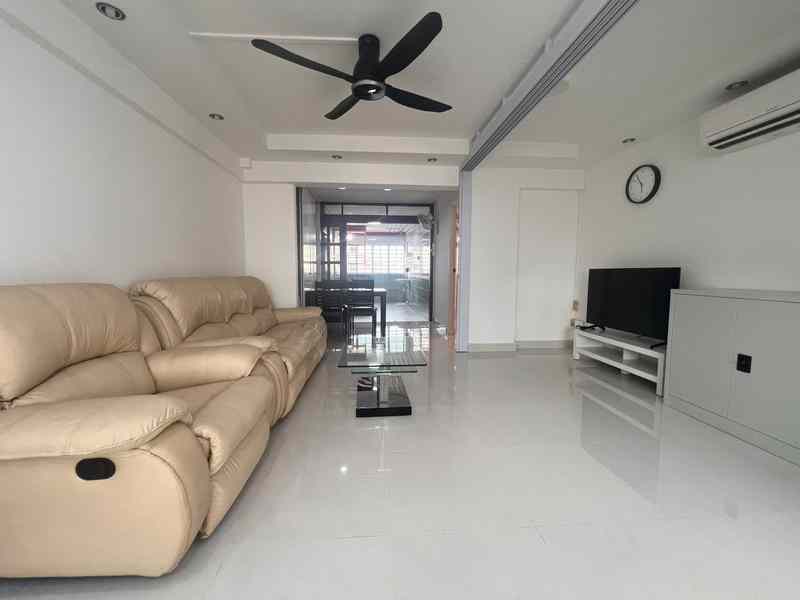 5 Saint George's Lane: D12 Whampoa HDB Apartment | Prop-GPT the AI-Powered Property Guru