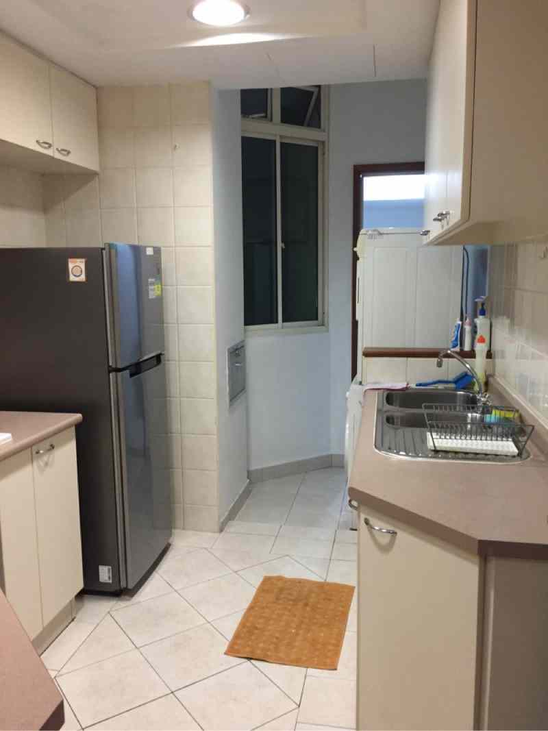 Burlington Square: D07 Bencoolen Apartment | Prop-GPT the AI-Powered Property Guru