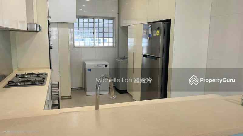 Ridgewood Condominium: D10 Holland Condominium | Prop-GPT the AI-Powered Property Guru