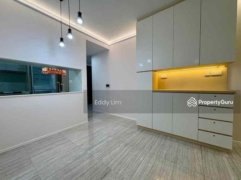 Prop-GPT: Condominium: D14 Paya Lebar Parc Esta