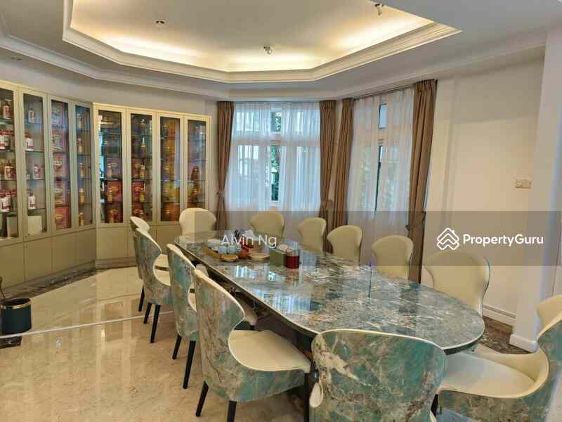 Botanic garden: D09  Bungalow - Good Class | Prop-GPT the AI-Powered Property Guru