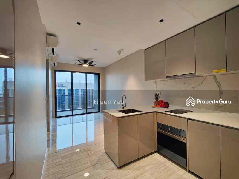 Prop-GPT: Condominium: D14 Paya Lebar Parc Esta