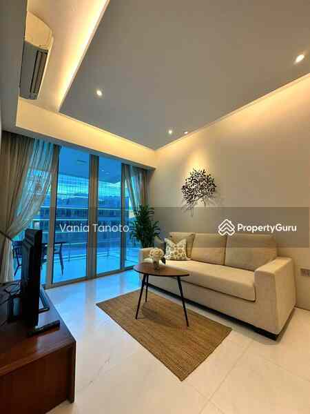 Prop-GPT: Condominium: D09 Cairnhill The Vermont On Cairnhill