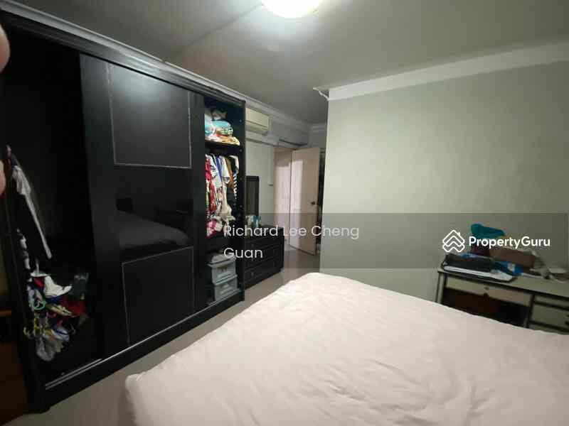 Prop-GPT: HDB Flat: D22 Boon Lay 849 Jurong West Street 81