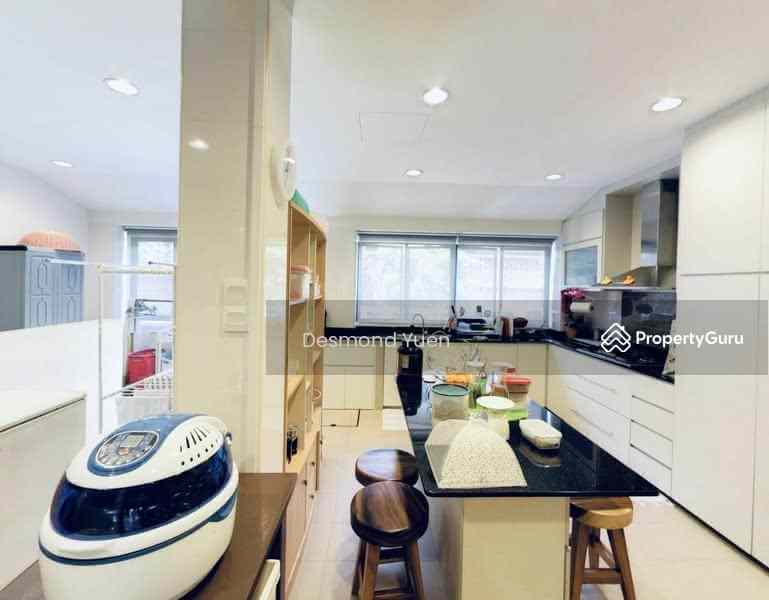 Prop-GPT: Terrace: D28  Lilac Park