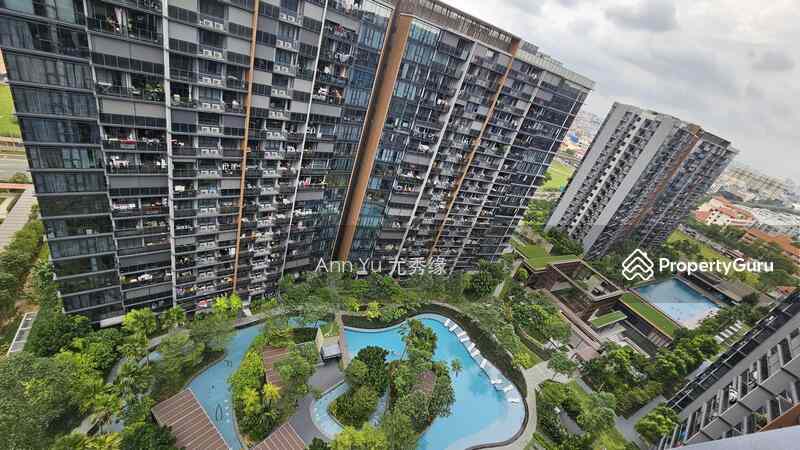 Prop-GPT: Condominium: D14 Paya Lebar Parc Esta