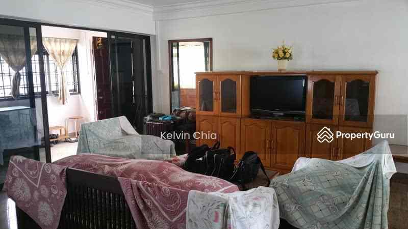 Prop-GPT: HDB Flat: D19  225A Compassvale Walk