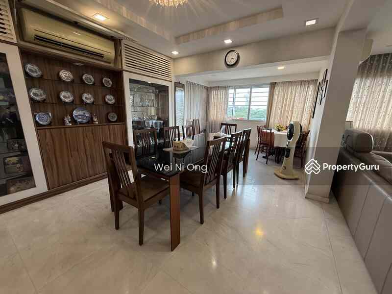 Prop-GPT: Condominium: D21  Pine Grove
