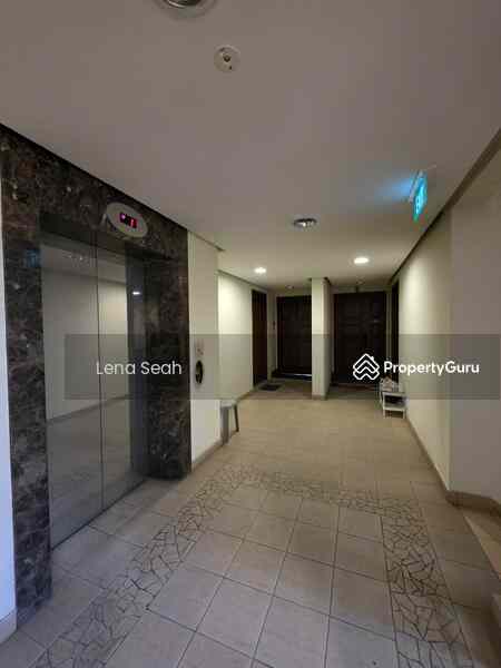 Prop-GPT: Condominium: D27  Seletaris