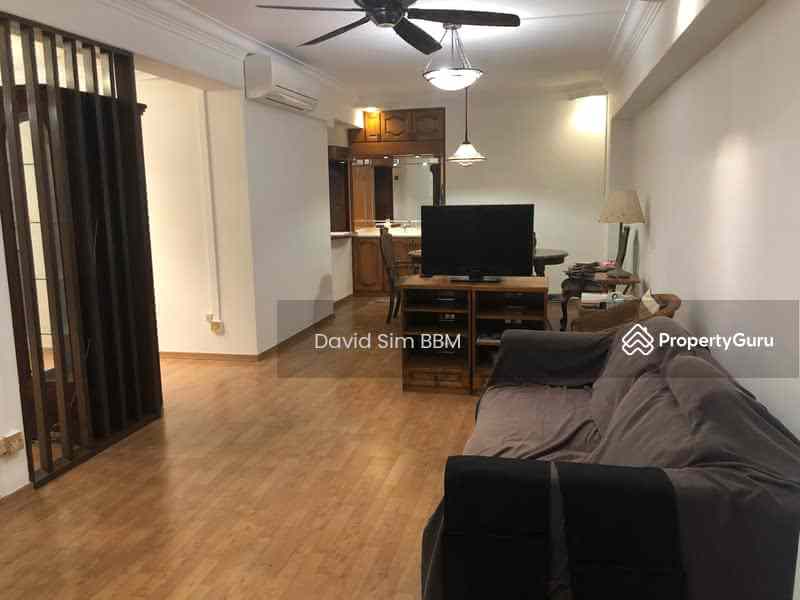 881 Woodlands Street 82: D25 Woodlands HDB Flat | Prop-GPT the AI-Powered Property Guru