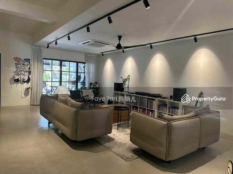 Windsor Park Park Facing House Near Natural Park: D20  Terrace | Prop-GPT the AI-Powered Property Guru