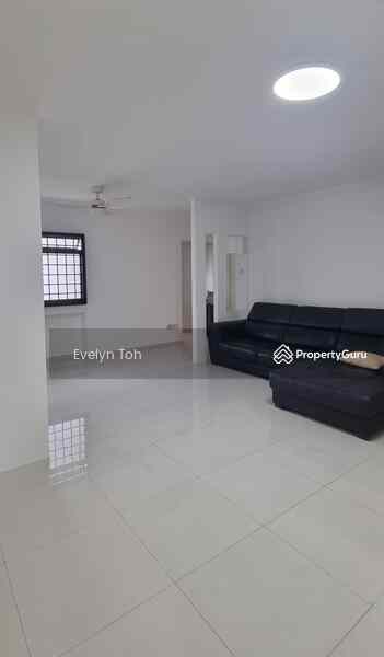 Prop-GPT: HDB Flat: D23 Choa Chu Kang 684D Choa Chu Kang Crescent