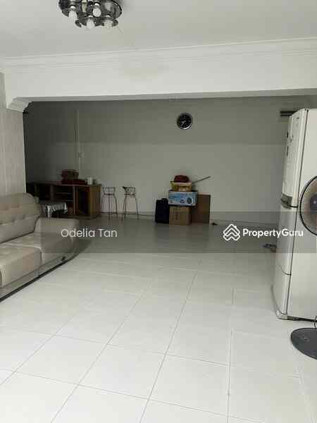 122C Sengkang East Way: D19 Sengkang HDB Flat | Prop-GPT the AI-Powered Property Guru