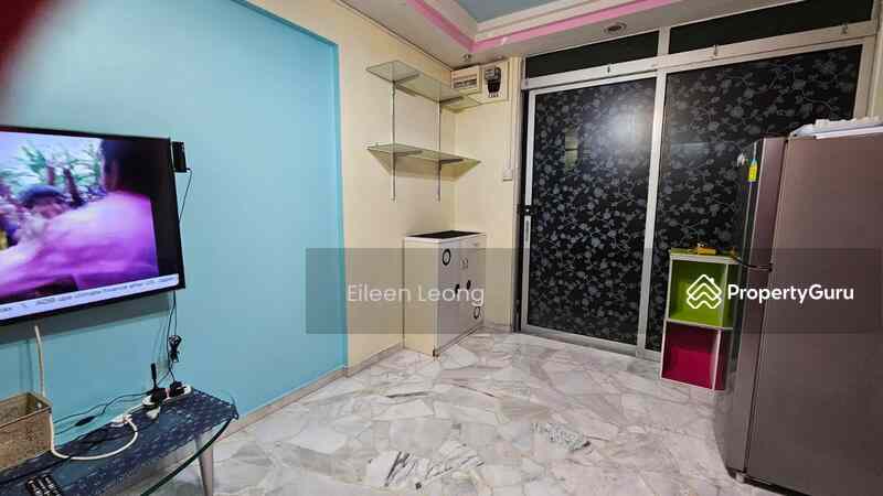 302 Woodlands Street 31: D25 Woodlands HDB Flat | Prop-GPT the AI-Powered Property Guru