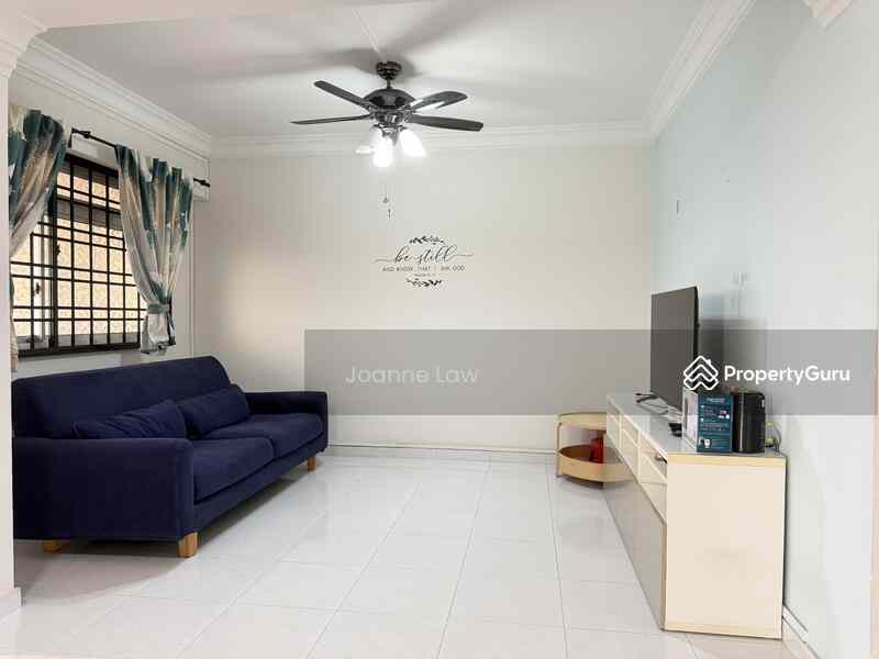 Prop-GPT: HDB Flat: D19 Serangoon 502 Serangoon North Avenue 4