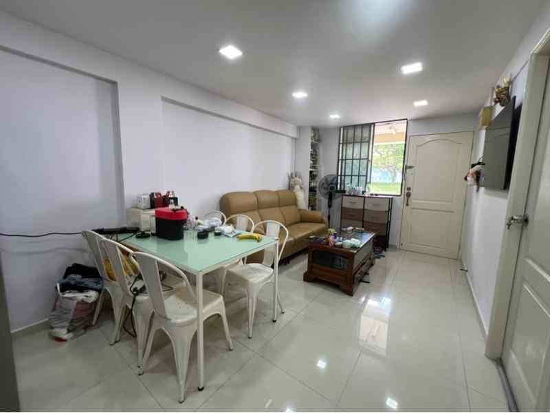 94 Lorong 4 Toa Payoh: D12 Toa Payoh HDB Apartment | Prop-GPT the AI-Powered Property Guru