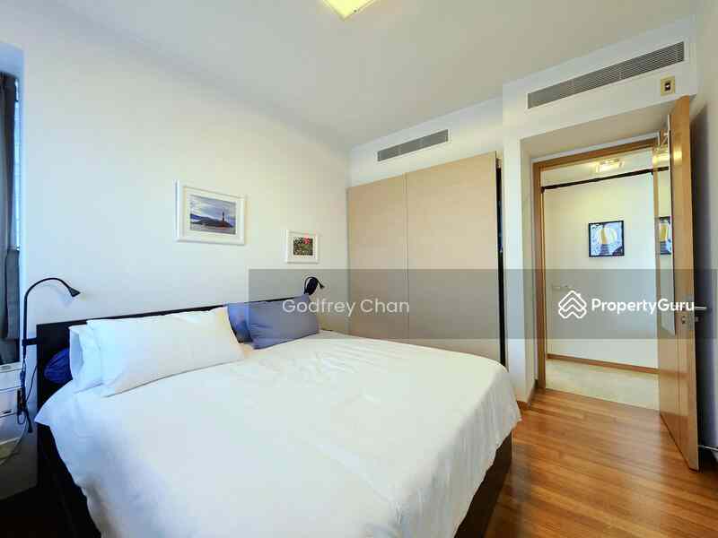 Prop-GPT: Condominium: D01 Marina Marina Bay Residences