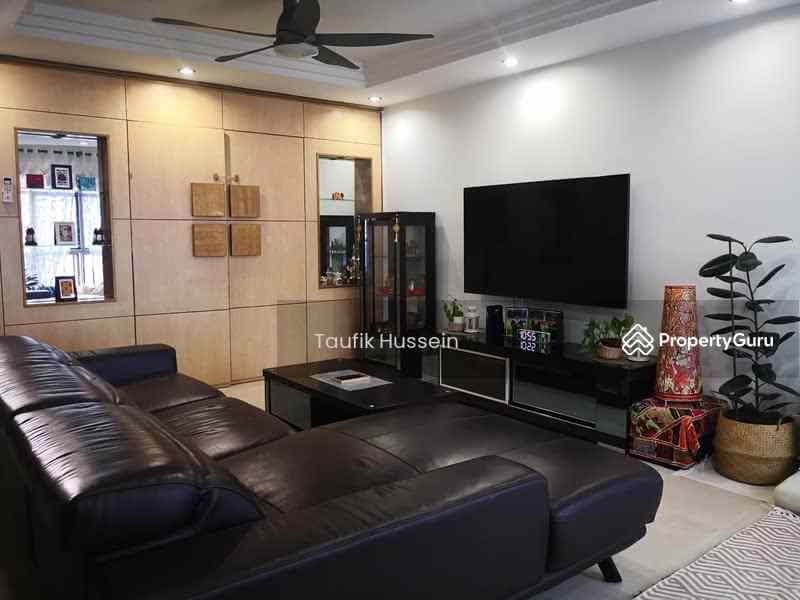 Prop-GPT: HDB Flat: D19 Sengkang 292B Compassvale Street