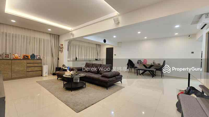 Prop-GPT: HDB Flat: D18 Tampines 268 Tampines Street 21