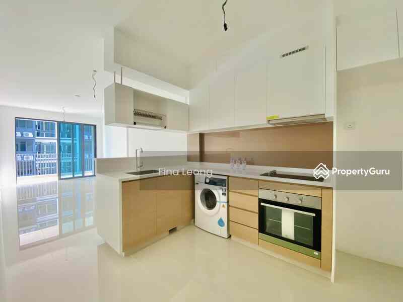 Prop-GPT: Condominium: D18 Tampines Treasure at Tampines
