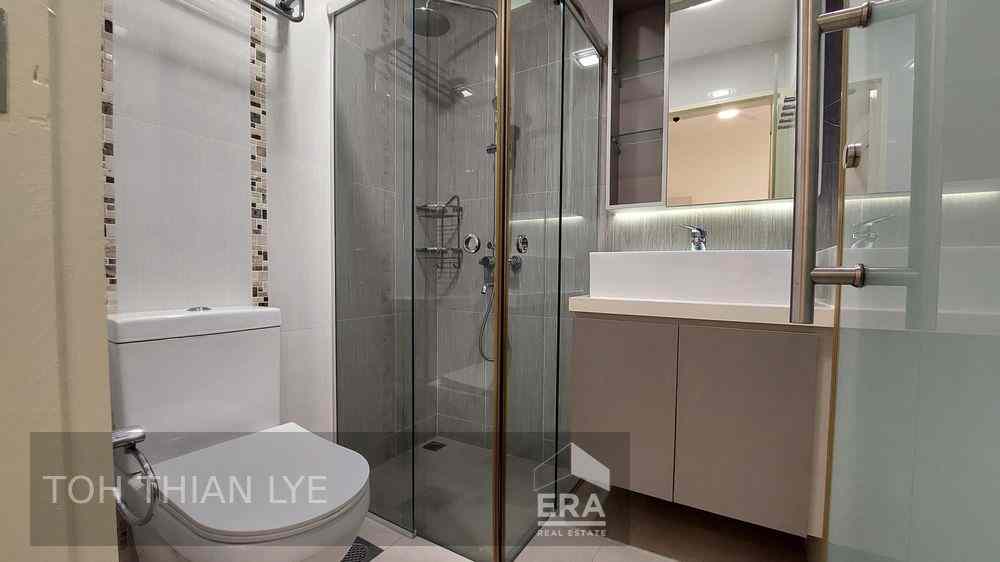 Prop-GPT: Condominium: D08  Kerrisdale