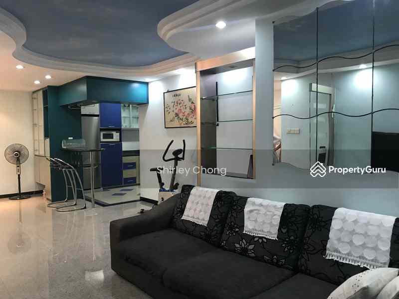 Prop-GPT: HDB Flat: D04 Telok Blangah 88 Telok Blangah Heights
