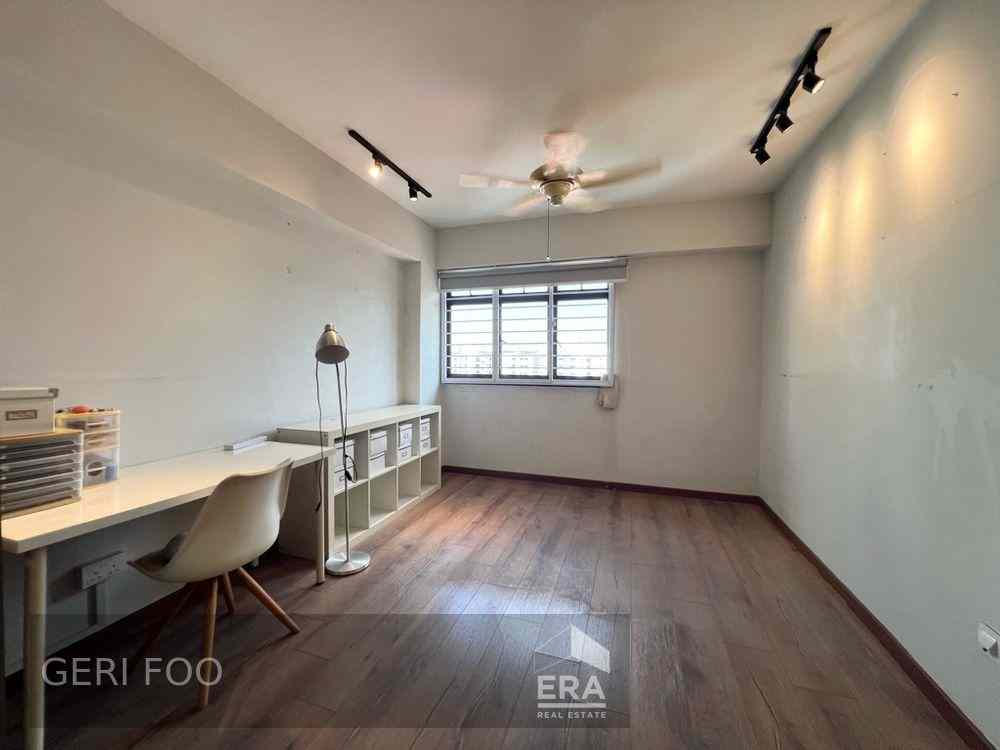 310b Anchorvale Road: D19 Yio Chu Kang Road HDB - 4 room | Prop-GPT the AI-Powered Property Guru