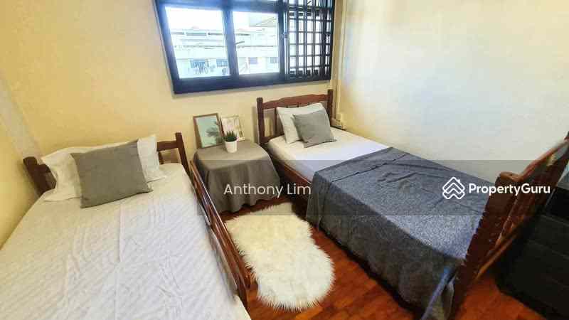 Prop-GPT: HDB Flat: D04 Telok Blangah 57 Telok Blangah Heights