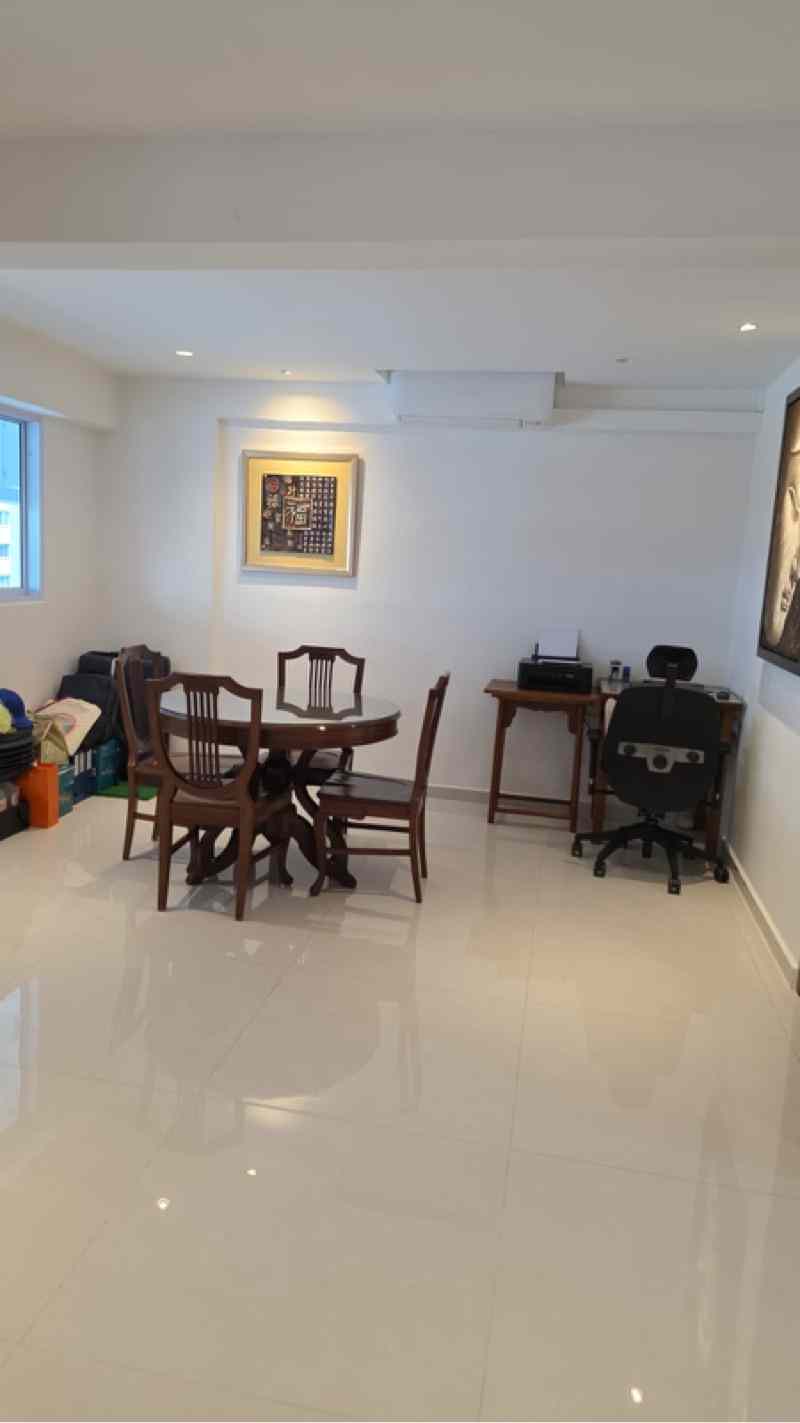 410 Pandan Gardens: D22 Jurong HDB Apartment | Prop-GPT the AI-Powered Property Guru