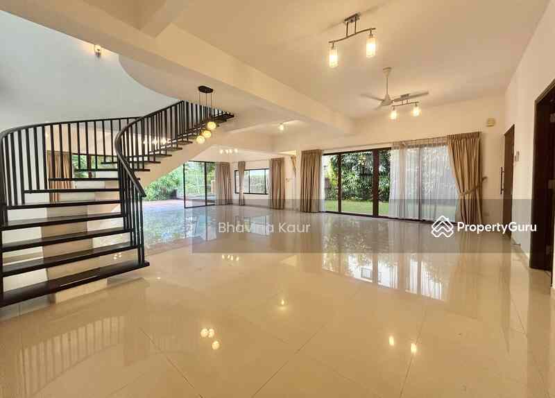 Bukit Timah Bungalow with Garden and Pool!: D10 Holland Bungalow | Prop-GPT the AI-Powered Property Guru