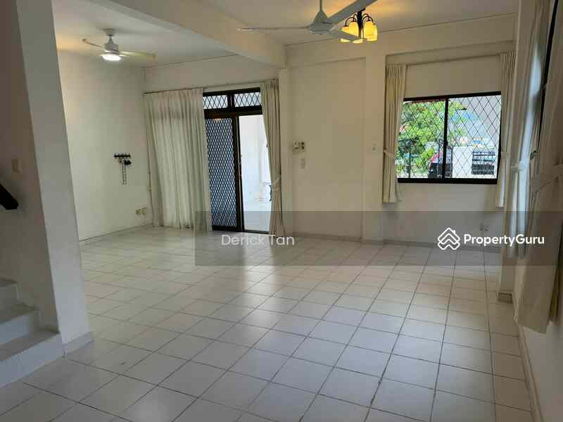 Prop-GPT: Semi-Detached: D15  Seaview Park