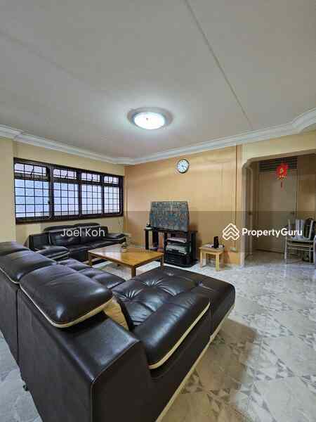 Prop-GPT: HDB Flat: D25 Woodlands 761 Woodlands Avenue 6