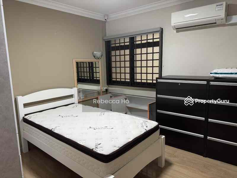 Prop-GPT: HDB Flat: D25 Woodlands 649 Woodlands Ring Road