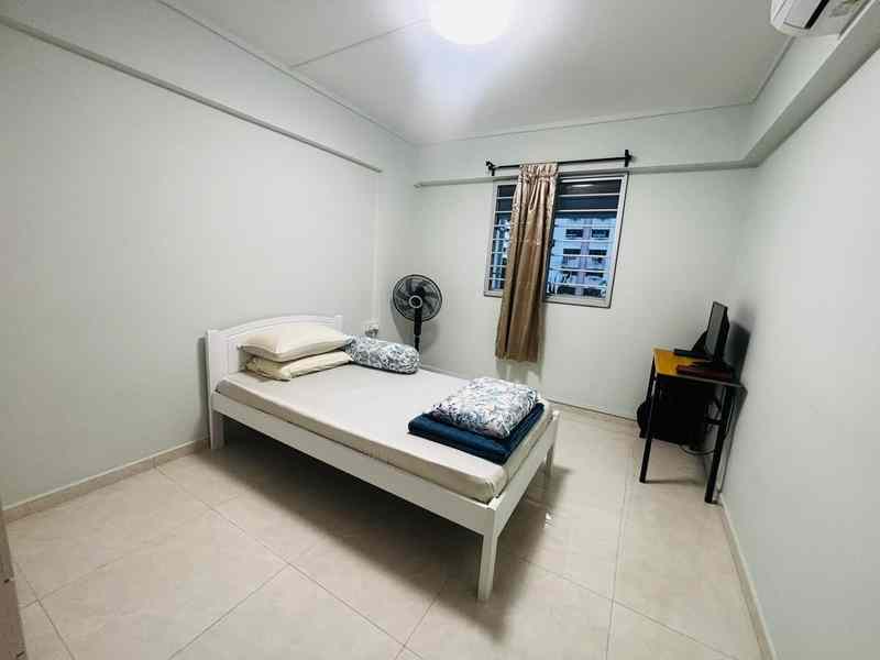 704 West Coast Road: D05 Clementi HDB Apartment | Prop-GPT the AI-Powered Property Guru